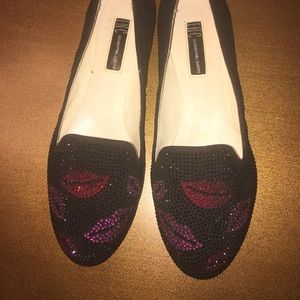I.N.C. Kiss Printed Flats!!!! NWOT☺️ Rare Find!